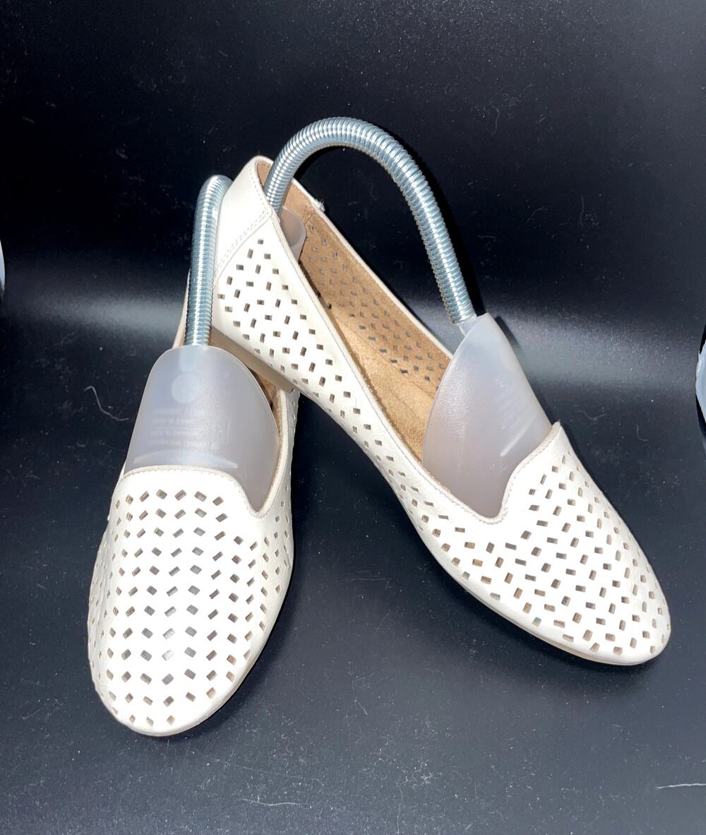 Style & Co Womens Faux Leather Tan Flats Perferated Detail Size 7.5